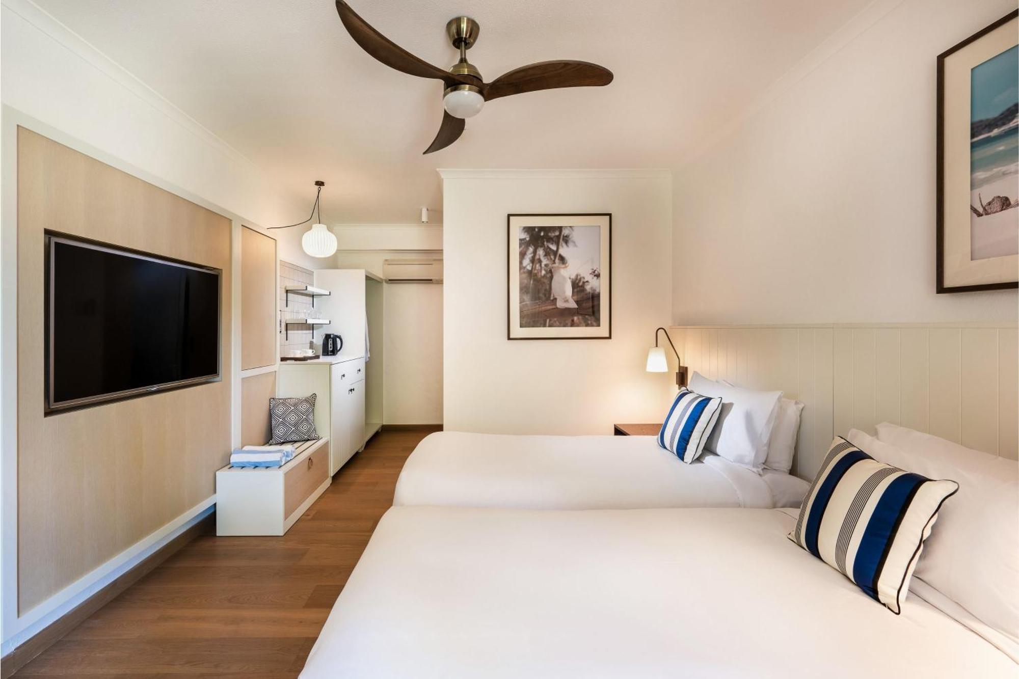 Mantra Club Croc Hotel Airlie Beach Kültér fotó
