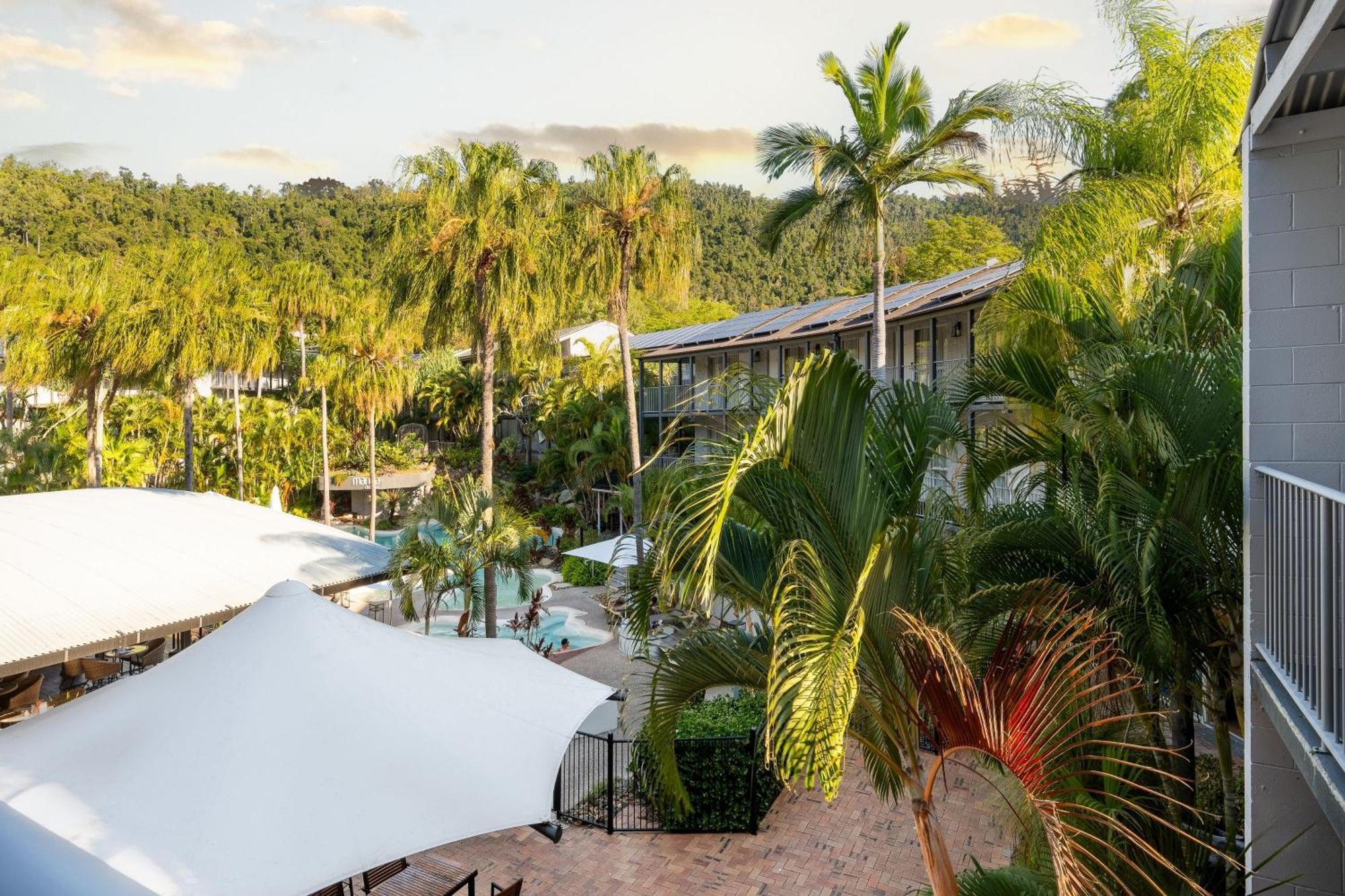 Mantra Club Croc Hotel Airlie Beach Kültér fotó