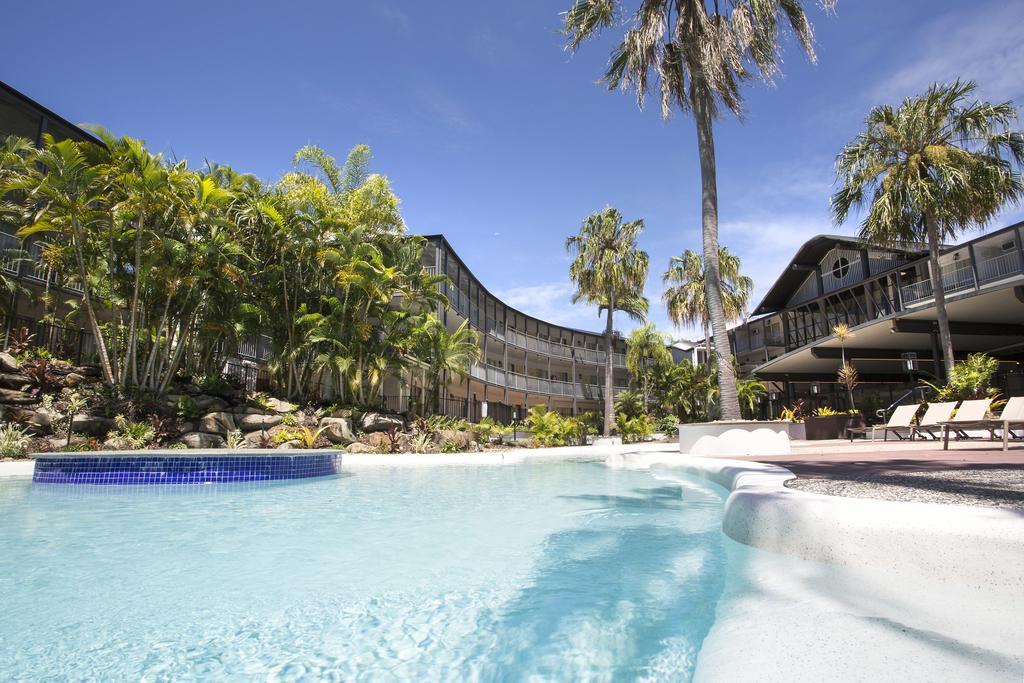 Mantra Club Croc Hotel Airlie Beach Kültér fotó